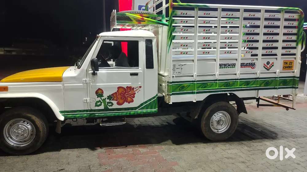Mahandra Bolero truck