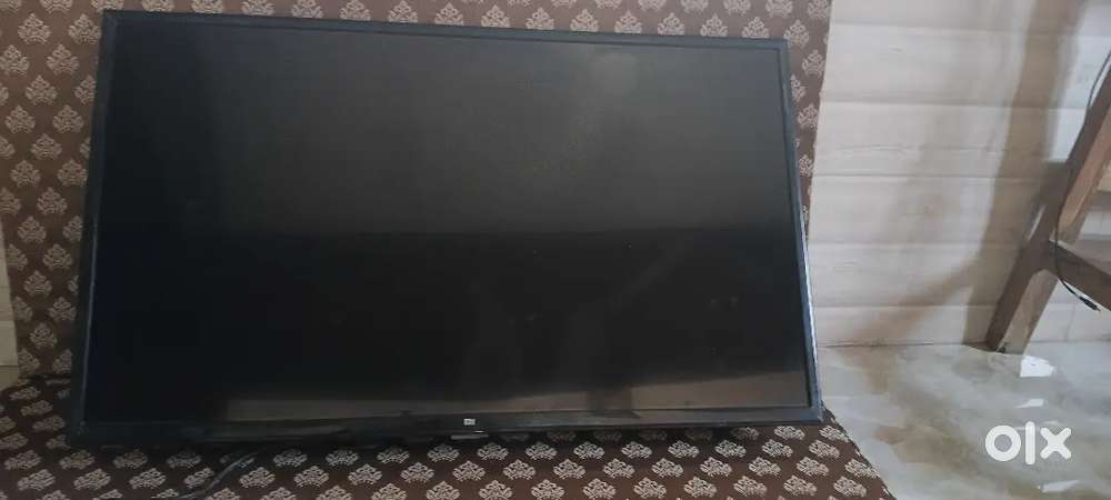 Mi TV 32 cm and all android apps are there