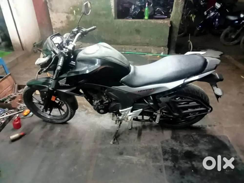 Hornet 160 double disc