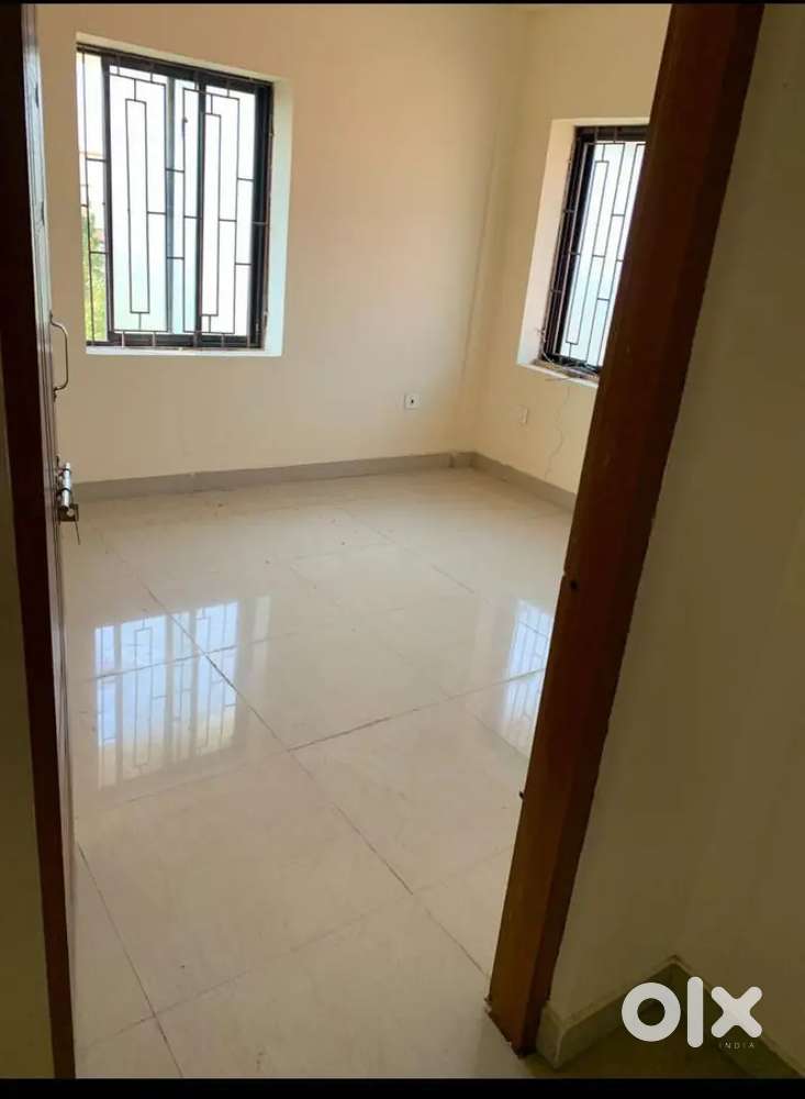 FAMILY, BACHELOR, COUPLE ROOM AVAILABLE (BROKER CHARGES APPLY)