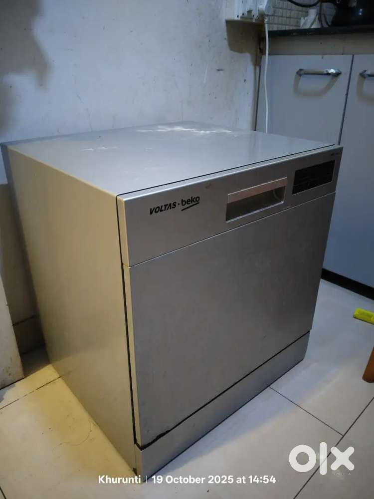 Dishwasher less than 4 years old