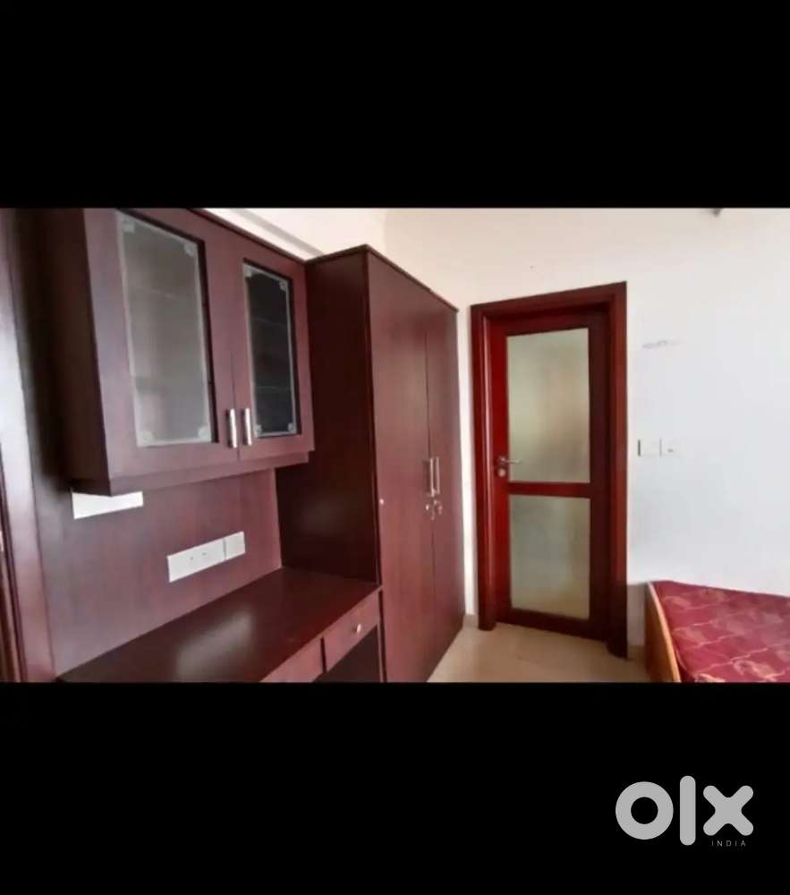 2  BHK FURNISHED FLAT FOR SALE IN KULATHOOR.