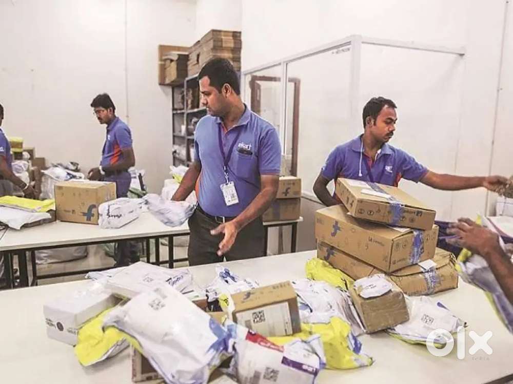 WAREHOUSE IS OPERATING ONFRESHERS.