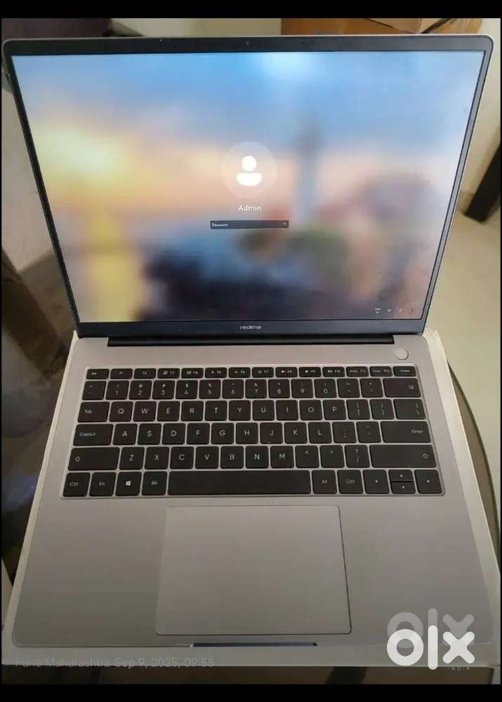 Realme Slimbook