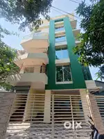 New standalone construction, ready to move 4bhk apartment in Maniktala