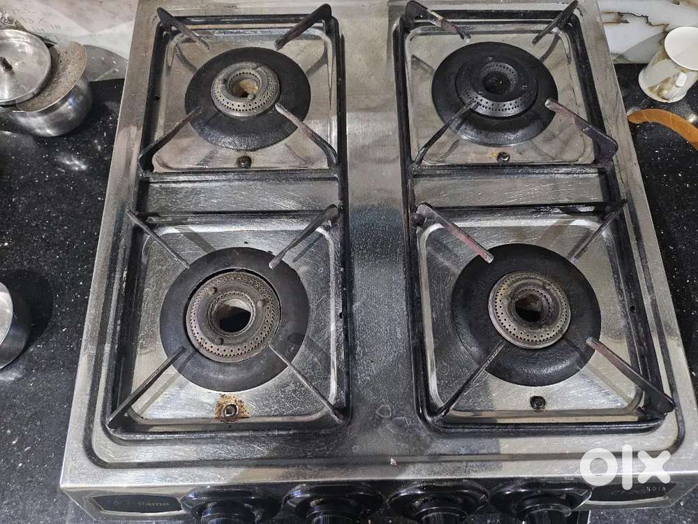 Gas stove 4 burner