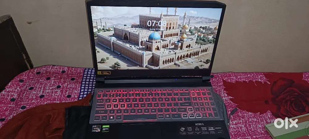 Acer nitro 5 AMD Ryzen 5 Hexa core AMD R5-5600-H 8gb/512gbssd/window11