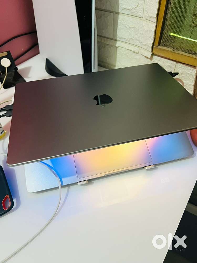 Macbook pro 16inch m1 max