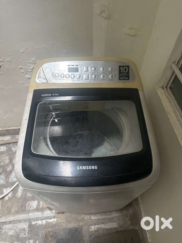 Top load fully automatic Samsung washing machine