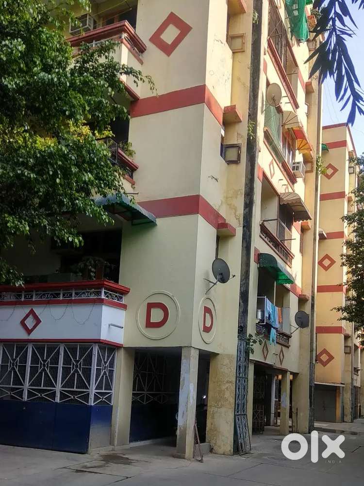 3 bhk fully furnished fla