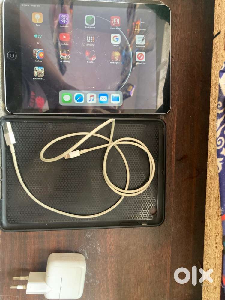 I pad mini 2 with all acessories