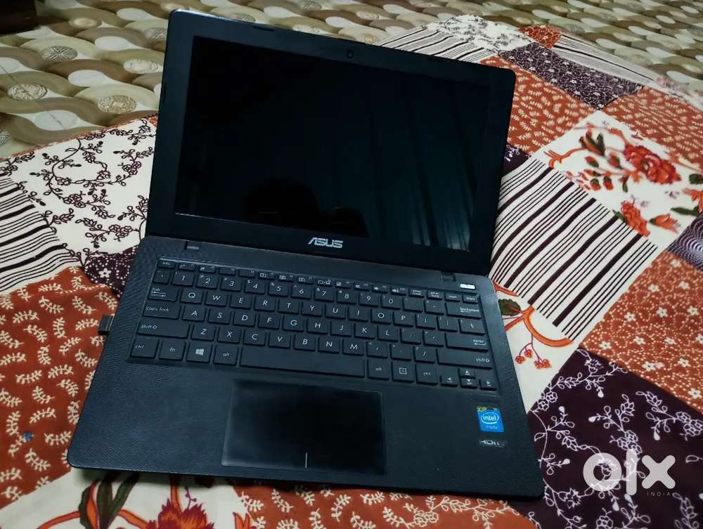 Asus Laptop X200M