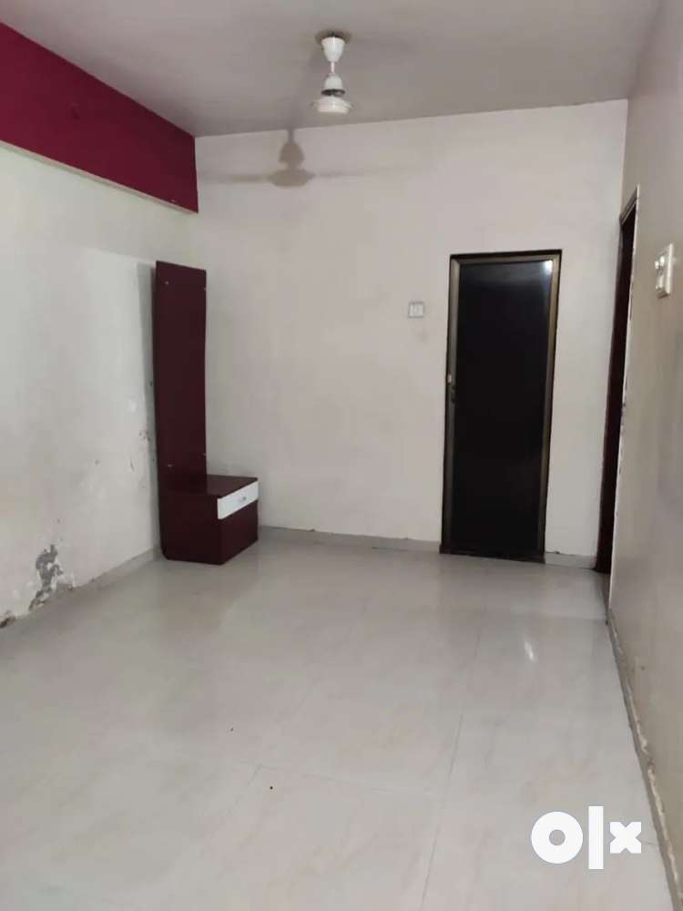 1bhk selling flat available in near hyper city Ghodbander road