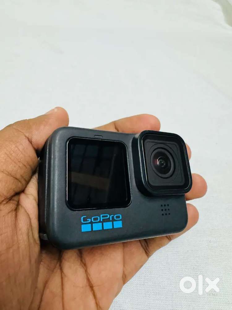 Gopro hero 11 - Less used. Super good condition  Full accessories