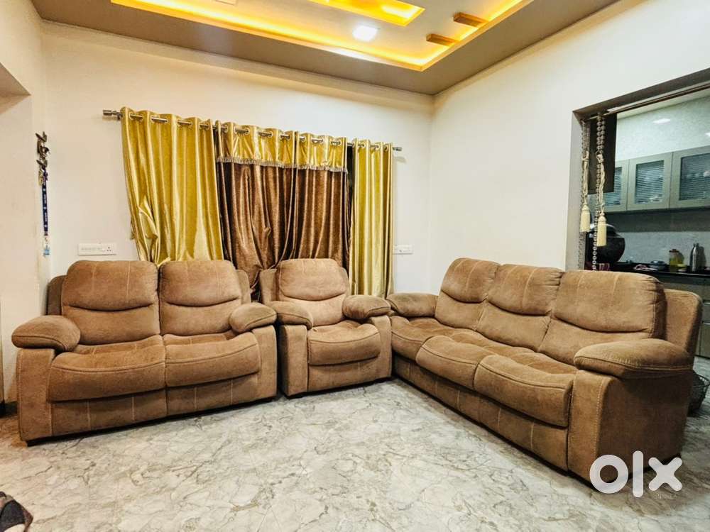 Well condition, fresh comfortable sofa set