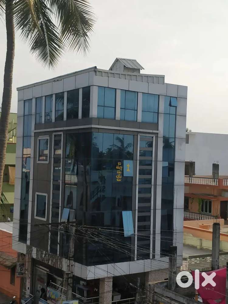 Excellent Commercial & Residential Building with Rs. 50k rent