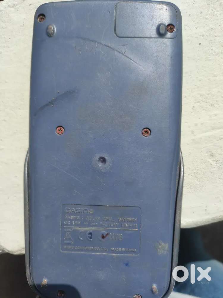 Used Scientific Calculator – Great Condition!