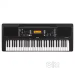 Yamaha PSR-E363 Keyboard + Brand new adapter + Stand + Brand new bag