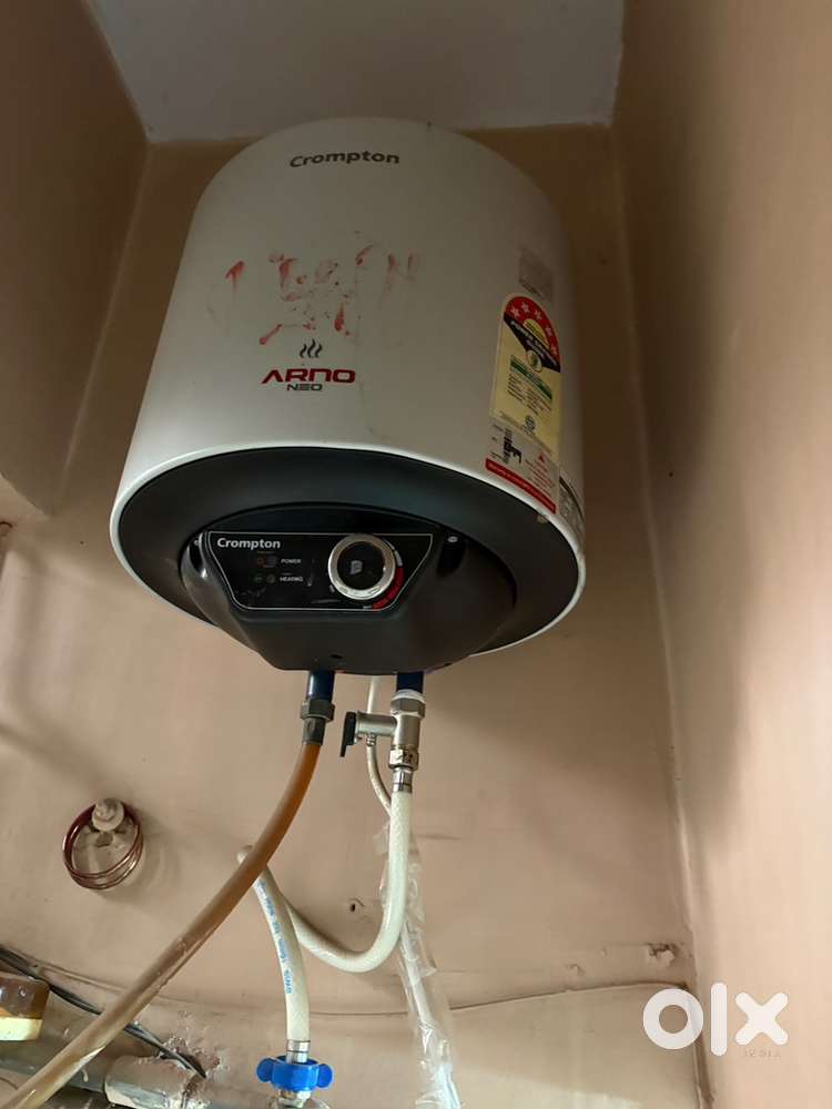 Crompton electric geyser 10 liter 5 star rating. In warranty