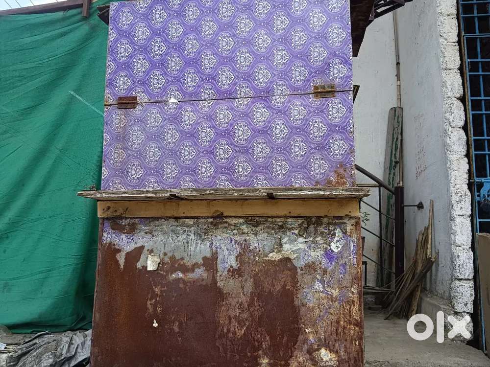 Pan shop to sell . Immediate selling .