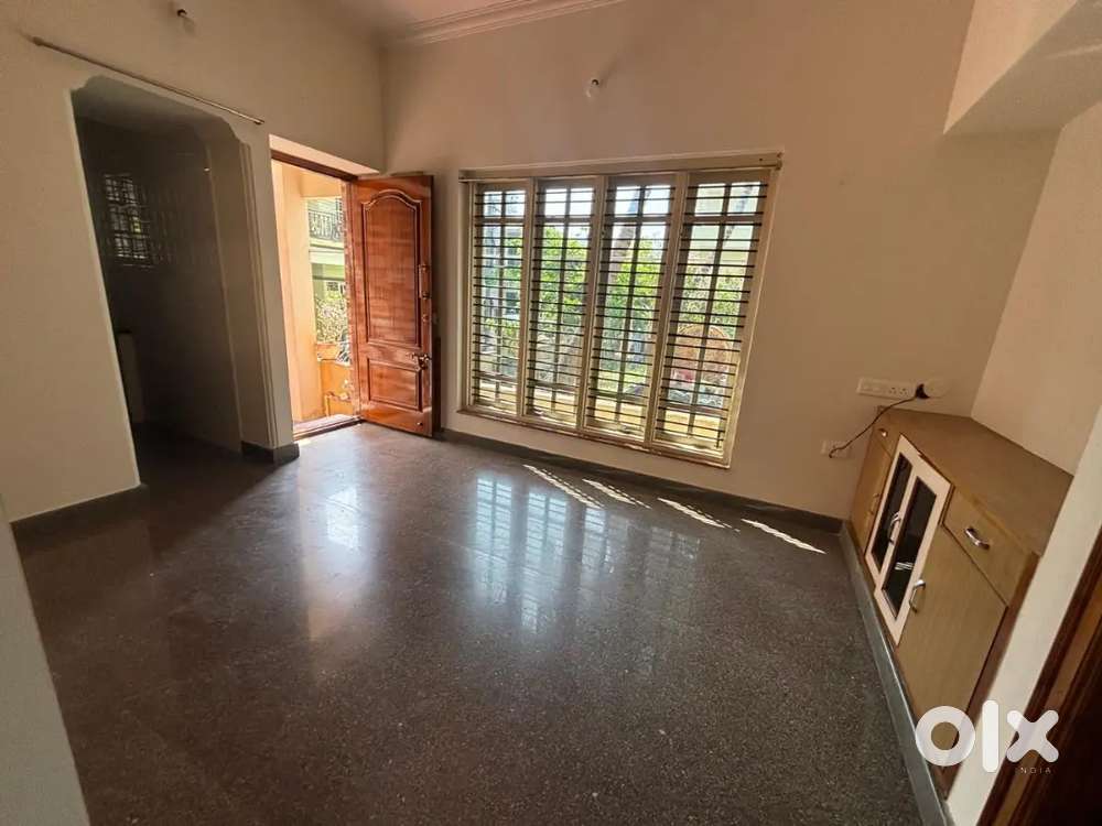 Hebbal 2nd stage house for rent in 2nd floor