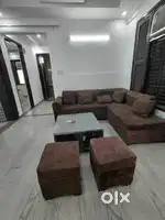2bhk for rent in mansarover garden in prime location