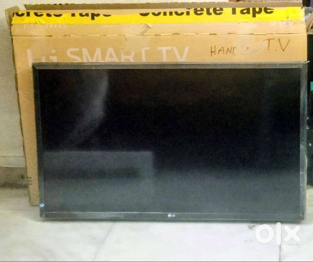 6 month old Samsung 32 inch TV for 12000