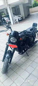 Yezdi Roadster