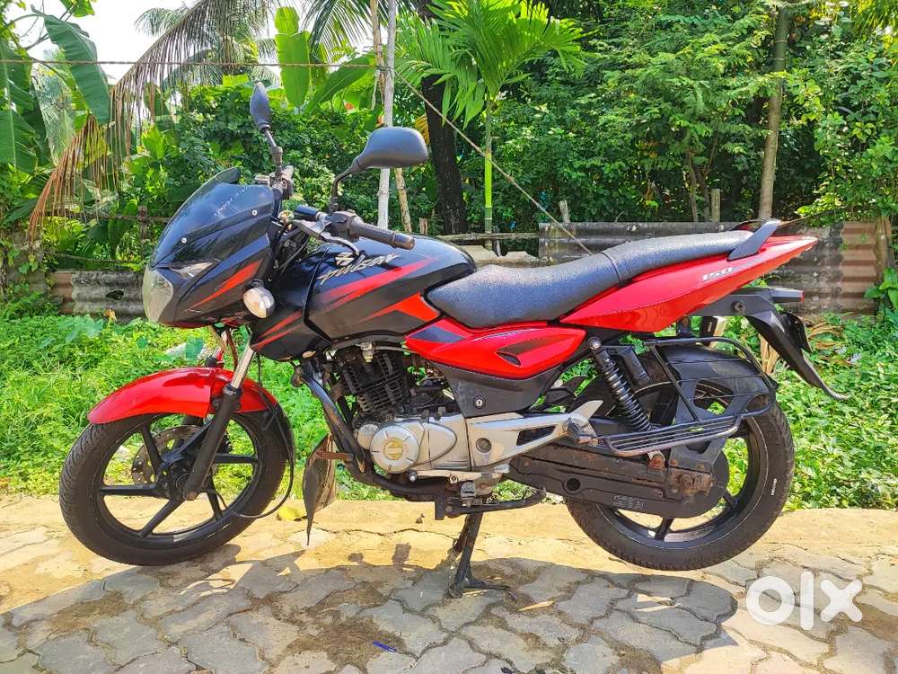 Bajaj Pulsar 150 (2015) superb mint condition, 1st Owner, Howrah Rto