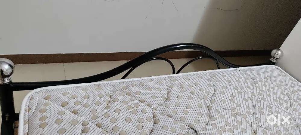 Iron Bed with good condition