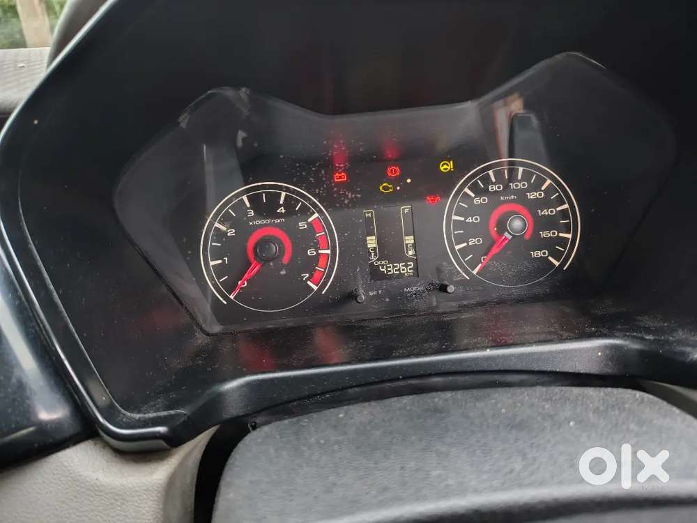 Mahindra KUV100 NXT 2017 Petrol 44200 Km Driven