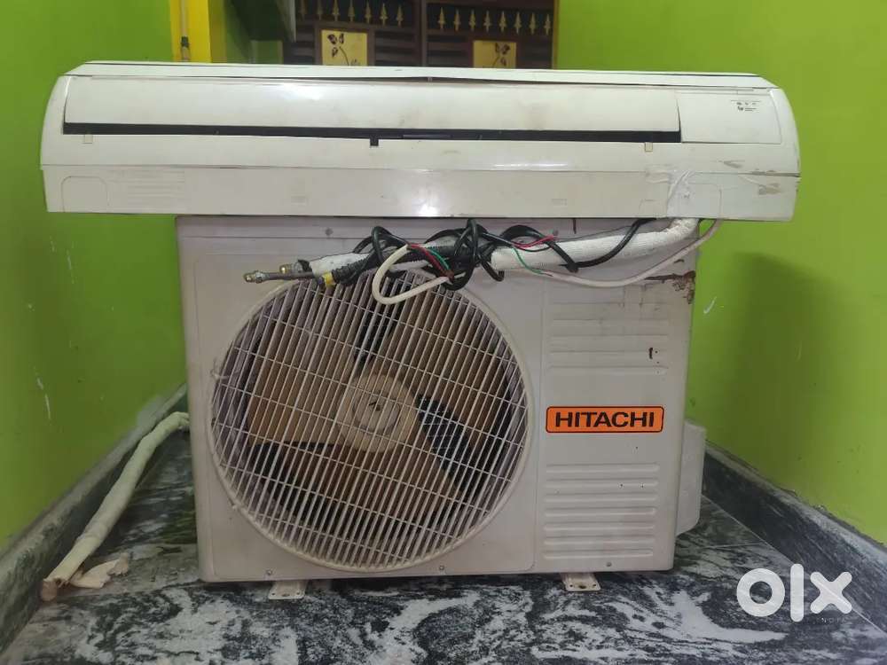 HITACHI AC 1.5 TON