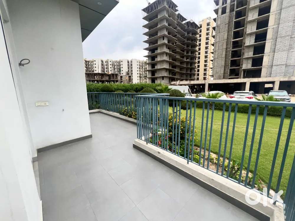 SCO PLOT FOR SALE IN PRE LAUNCH