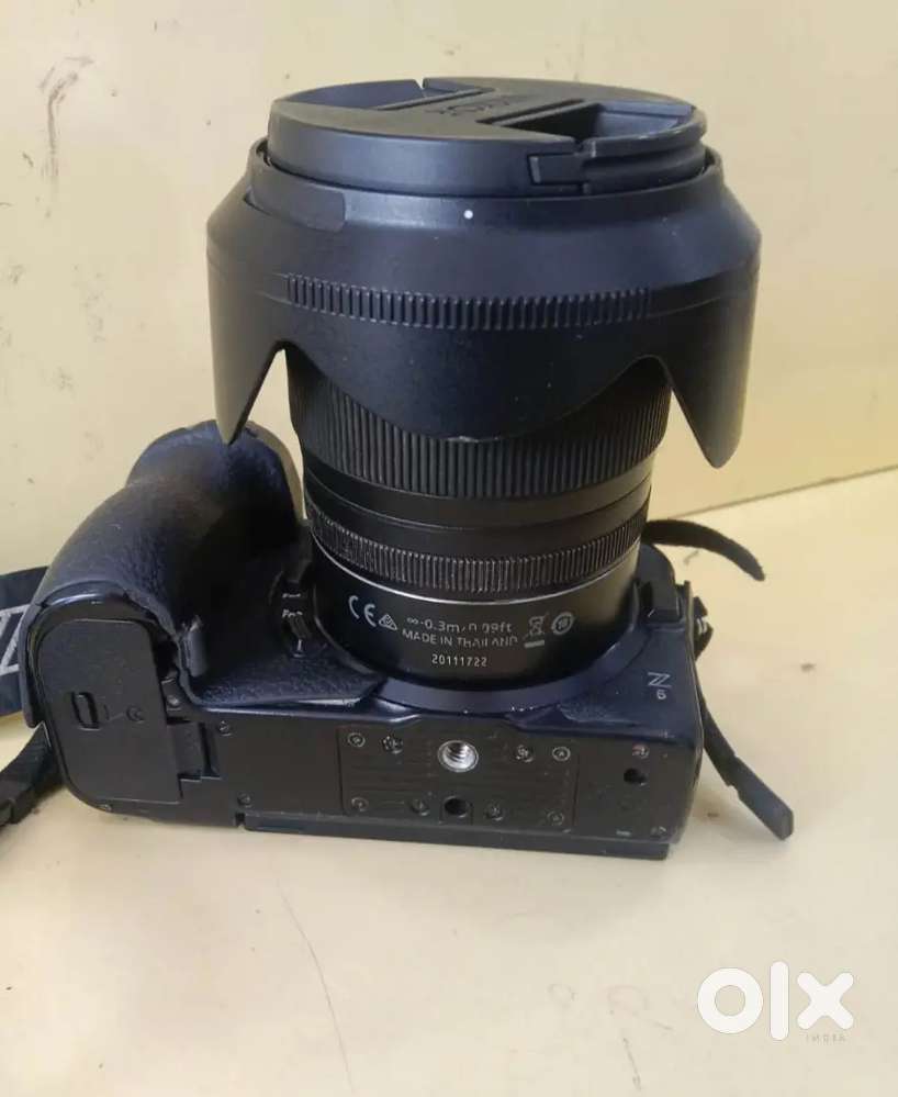 Nikon z 6 camera with 2 battery