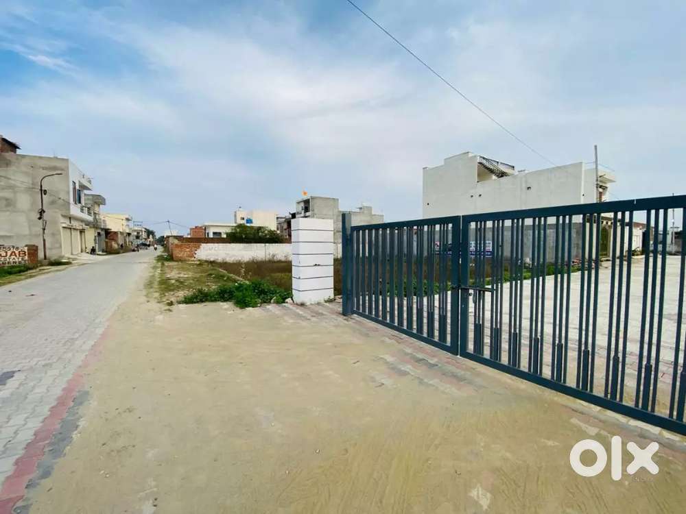 273gaj glada approved plot available in adj basant avenue ext7