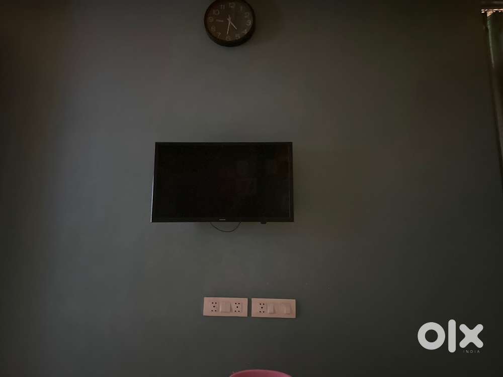 Samsung LED 32 inch TV
