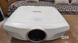 Epson projector Eh-w8300
