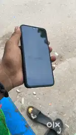Realmi 5 pro 4/64 mast condition