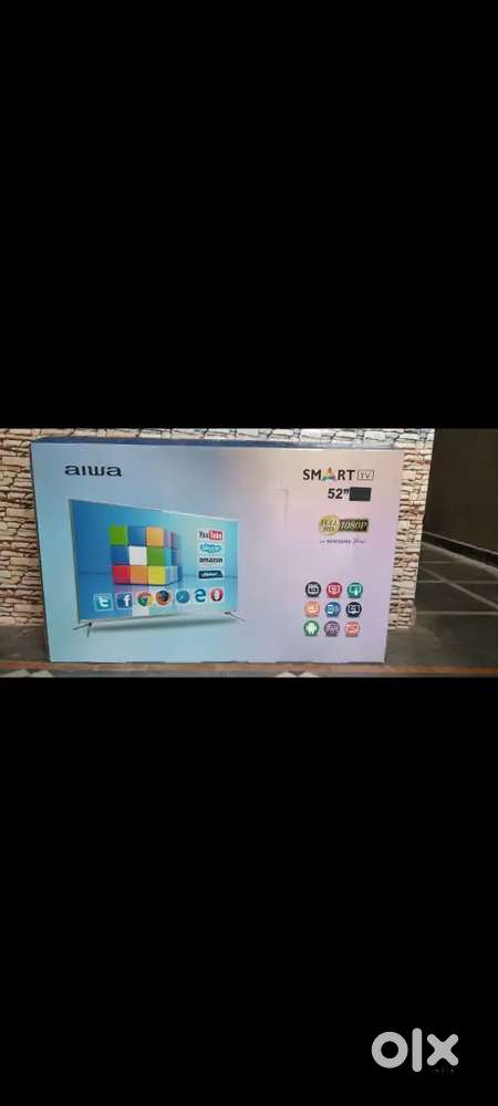 Aiwa 52inch smart led tv with box
