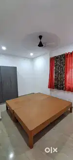 HOUSE FOR RENT AT MG ROAD ONLY BACHELOR'S
