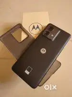 Moto edge 40 neo black IP68 7 month old with box charger and bill.