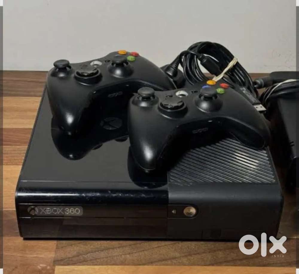 It's a brand new x box 360 , black colour, and with a kinnect ,with cd