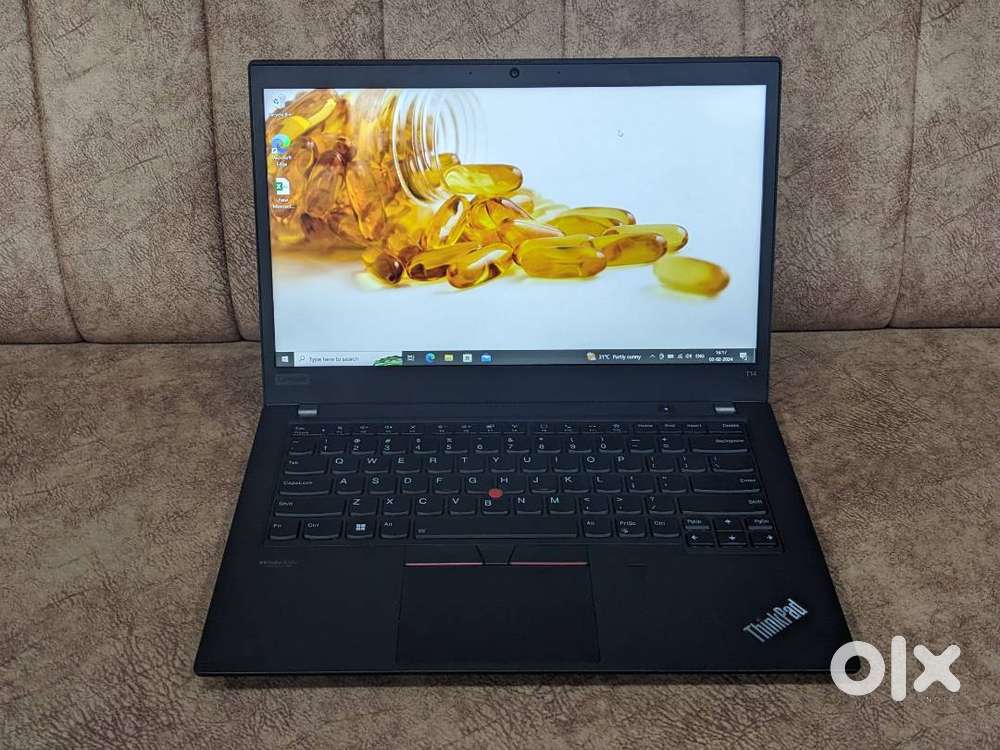 Gently used Lenovo T14 i7-11th 16GB 256GB & 14FHD Screen