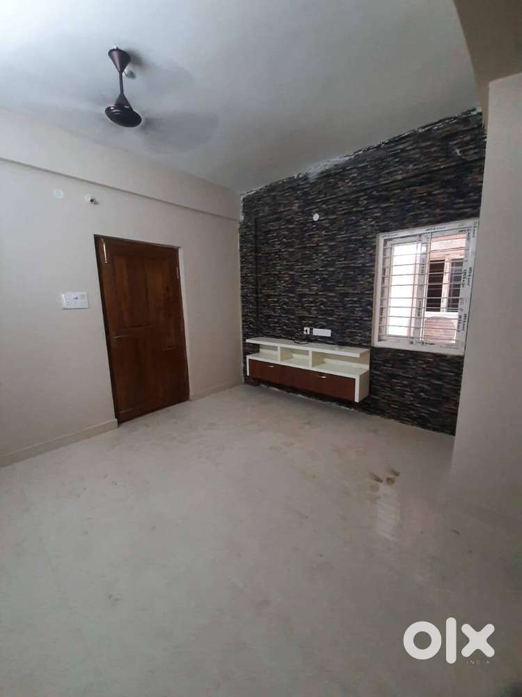 2 BHK semi-furnished flat for rent in prime location