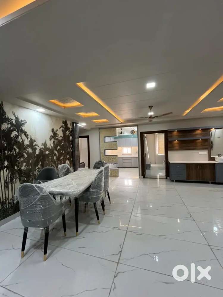 We have 2 bhk 3 bhk 4 bhk apartments villa available