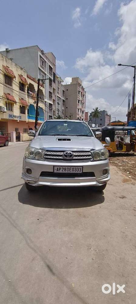 Toyota Fortuner 3.0 4x4 Manual, 2010, Diesel