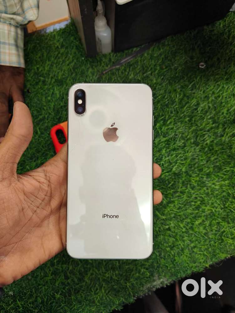 I phone xs Max (256)