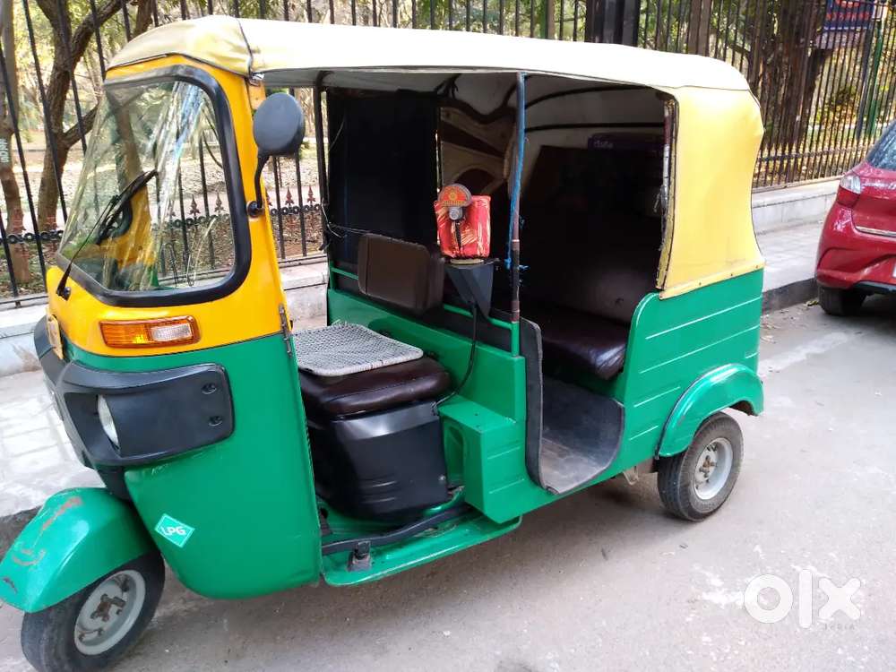 Rickshaw driver chaiye