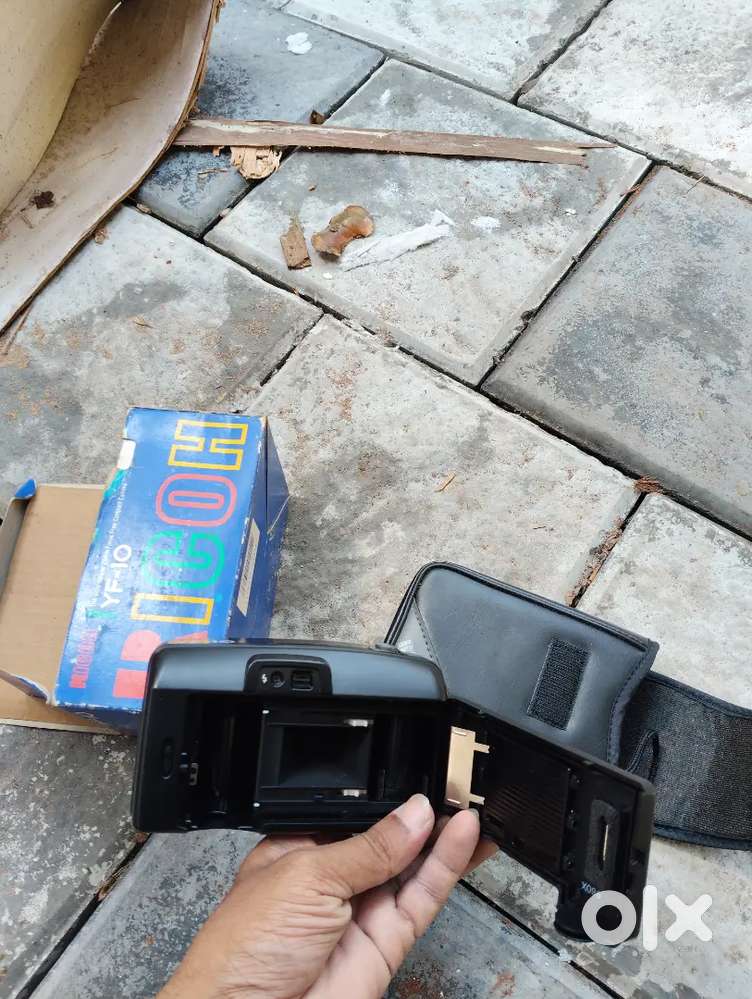 Vintage Ricoh YF-10 35mm Film Camera — Functional