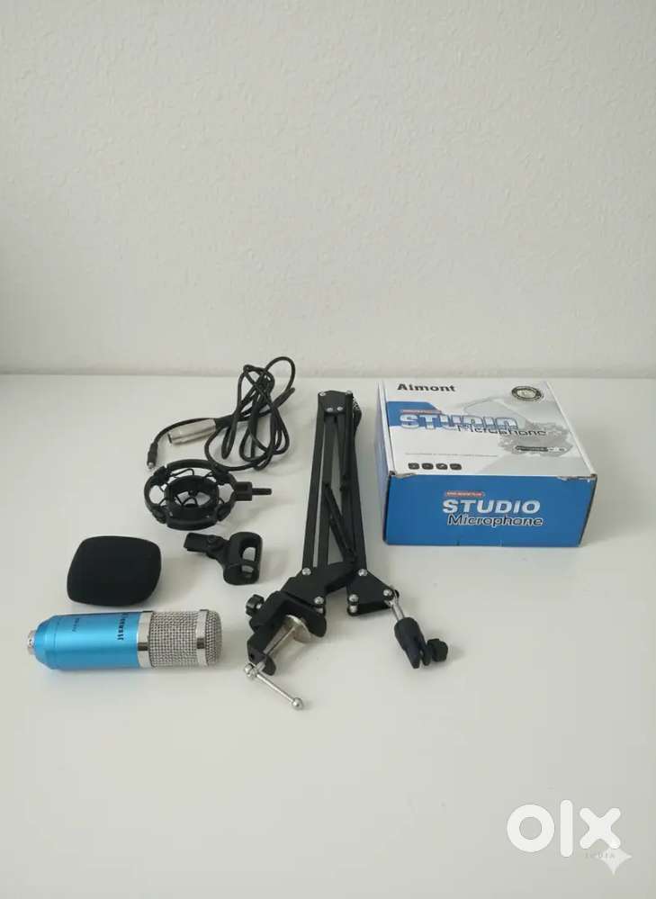 BM 800 Microphone with stand